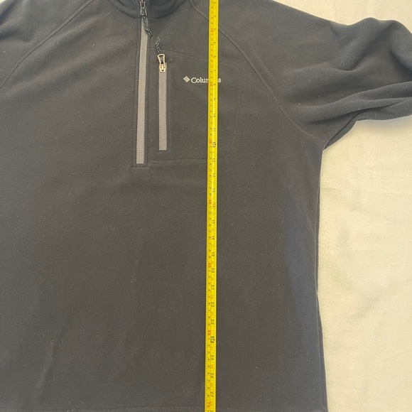 Size L Columbia pullover fleece sweater 1/4 zipper
#10 - Picture 4 of 6